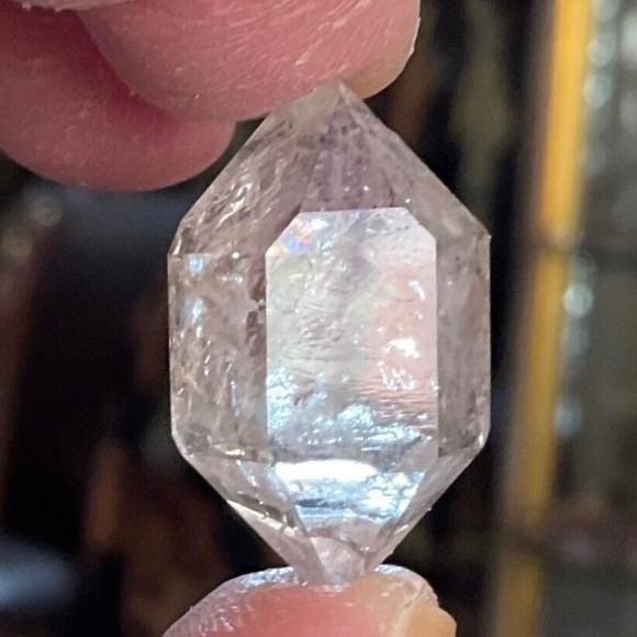 Natural Quartz Crystal Double Terminated 1” by .5” Arizona Healing Qualities - Picture 2 of 9